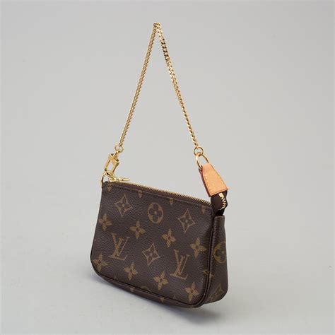 louis vuitton small mens bag